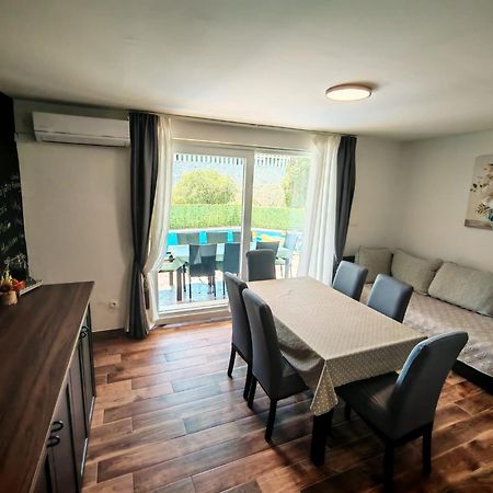 Villa Croatia Sea View With Heated Pool Vinišće Exteriör bild