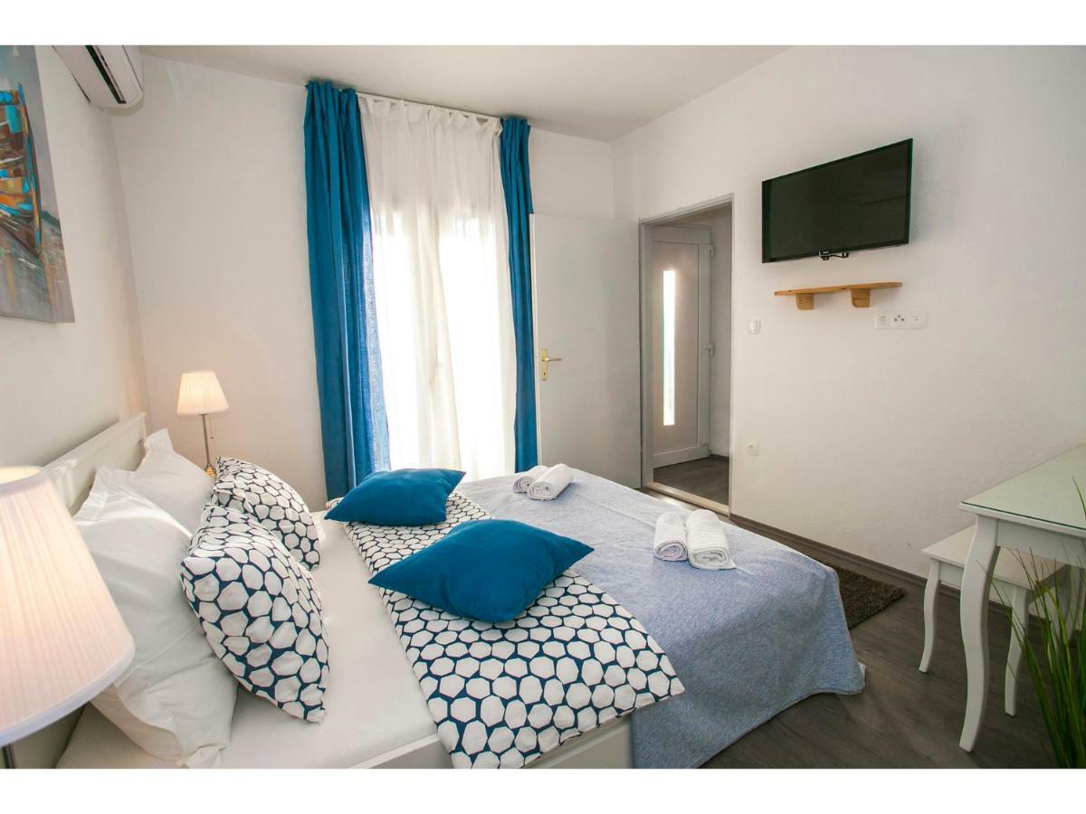 Villa Croatia Sea View With Heated Pool Vinišće Exteriör bild