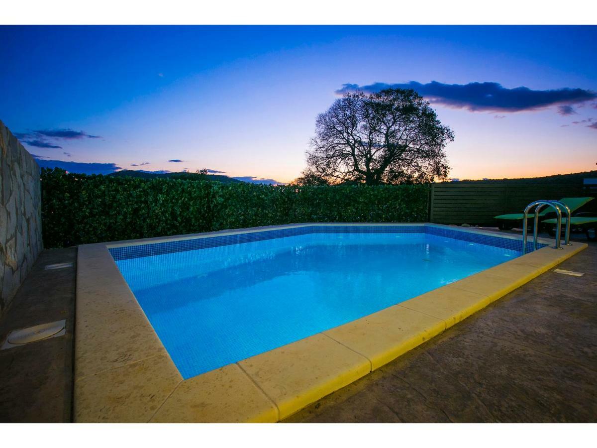 Villa Croatia Sea View With Heated Pool Vinišće Exteriör bild