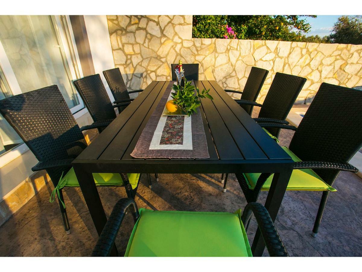 Villa Croatia Sea View With Heated Pool Vinišće Exteriör bild